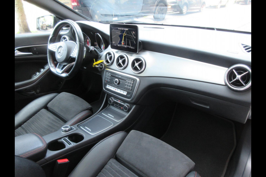 Mercedes-Benz CLA-Klasse 180 AMG Leer Navi Camera Pano
