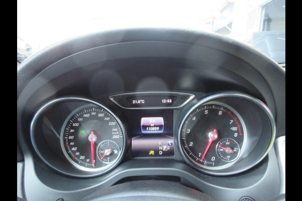 Mercedes-Benz CLA-Klasse 180 AMG Leer Navi Camera Pano