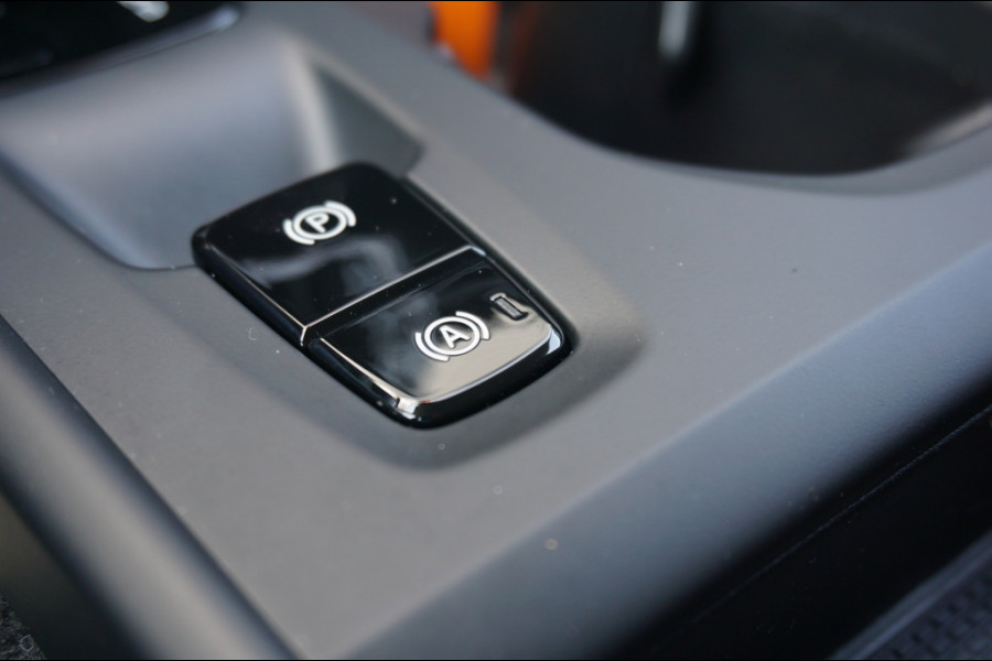 Volvo XC40 T5 PHEV HARMAN KARDON AUDIO | WINTERPACK | CAMERA | CARPLAY!