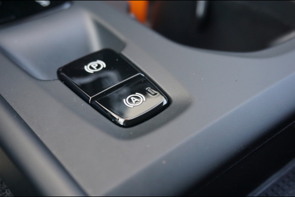 Volvo XC40 T5 PHEV HARMAN KARDON AUDIO | WINTERPACK | CAMERA | CARPLAY!