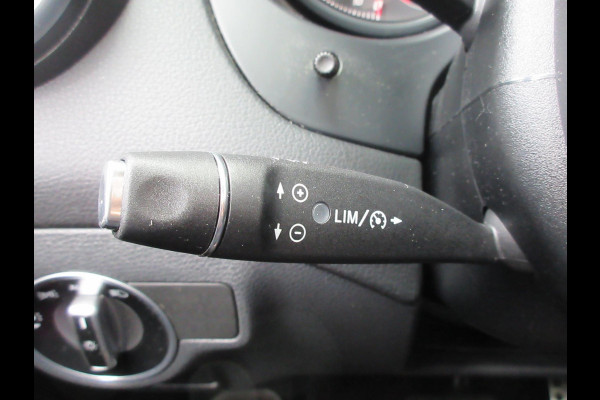 Mercedes-Benz CLA-Klasse 180 AMG Leer Navi Camera Pano