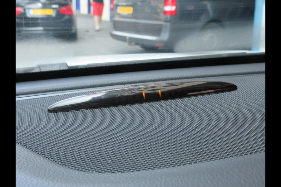 Mercedes-Benz CLA-Klasse 180 AMG Leer Navi Camera Pano