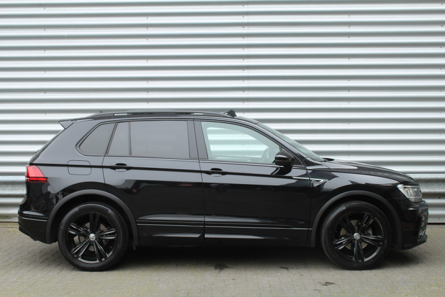 Volkswagen Tiguan 1.5 TSI 150pk ACT DSG7 R-Line NL-Auto NAP Panoramadak Clima Cruise Navi Leder Keyless Trekhaak 1300kg