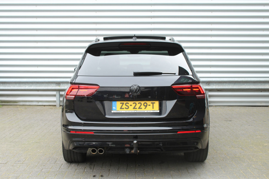 Volkswagen Tiguan 1.5 TSI 150pk ACT DSG7 R-Line NL-Auto NAP Panoramadak Clima Cruise Navi Leder Keyless Trekhaak 1300kg