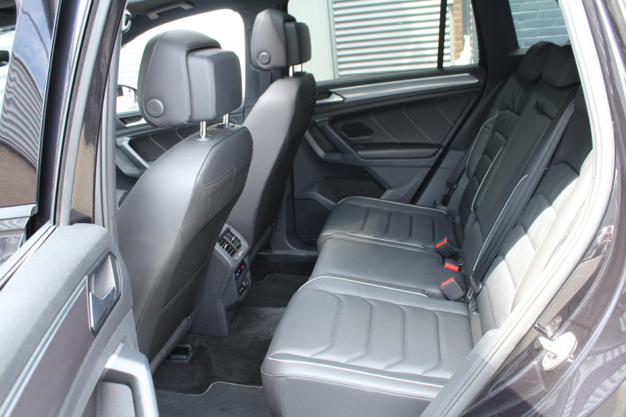 Volkswagen Tiguan 1.5 TSI 150pk ACT DSG7 R-Line NL-Auto NAP Panoramadak Clima Cruise Navi Leder Keyless Trekhaak 1300kg