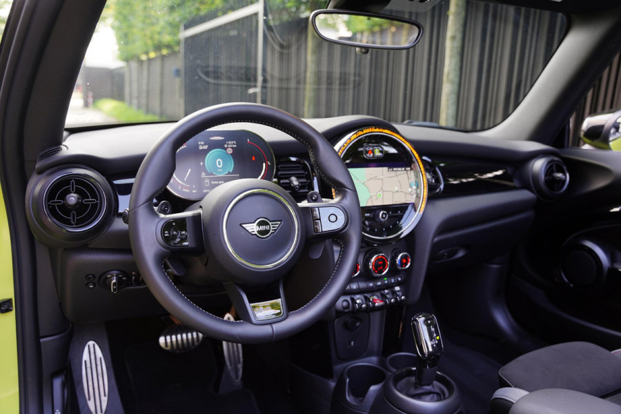 MINI 2.0 John Cooper Works Essential GERESERVEERD