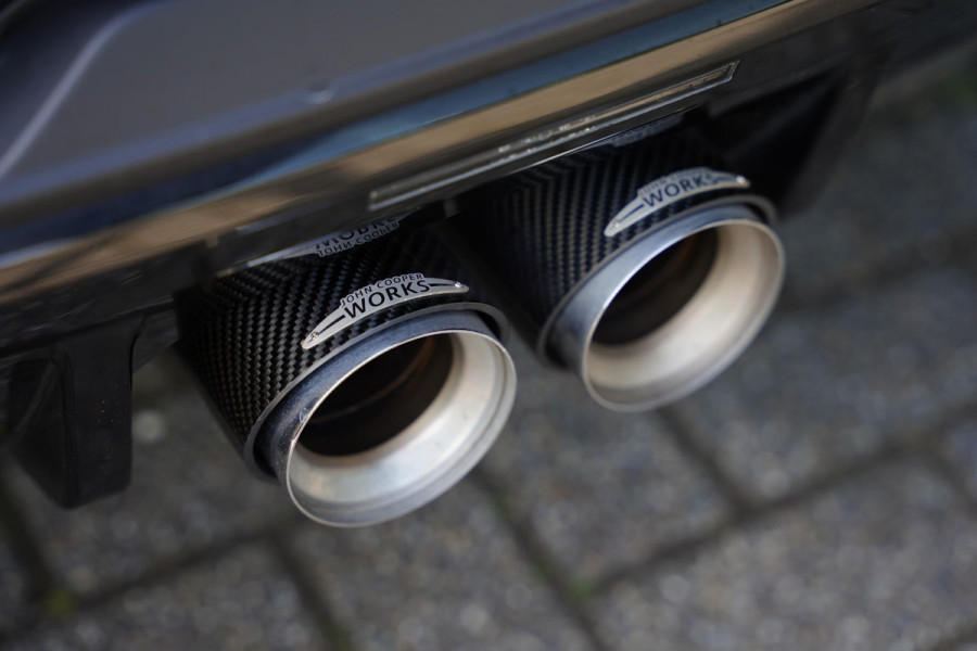 MINI 2.0 John Cooper Works Essential GERESERVEERD