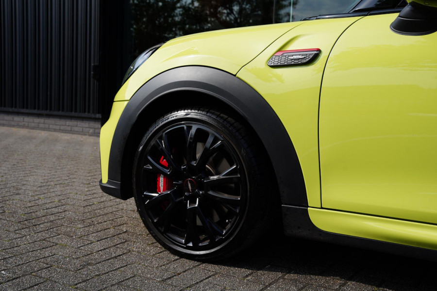 MINI 2.0 John Cooper Works Essential GERESERVEERD