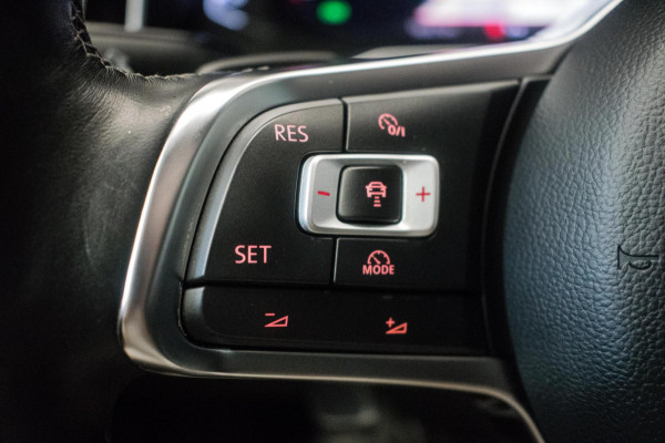 Volkswagen Polo 1.0 TSI 116PK AUT7 3X R LINE FULL OPTION!!! ORG NL [ Pano Virtual Beats Velours Keyless Stoelverwarming Full LED ]