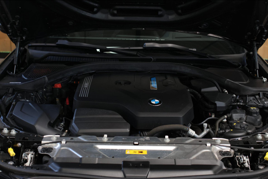 BMW 3 Serie Touring 330e M-Sport *Laser*Camera*Head-Up*Assistentiepakket*