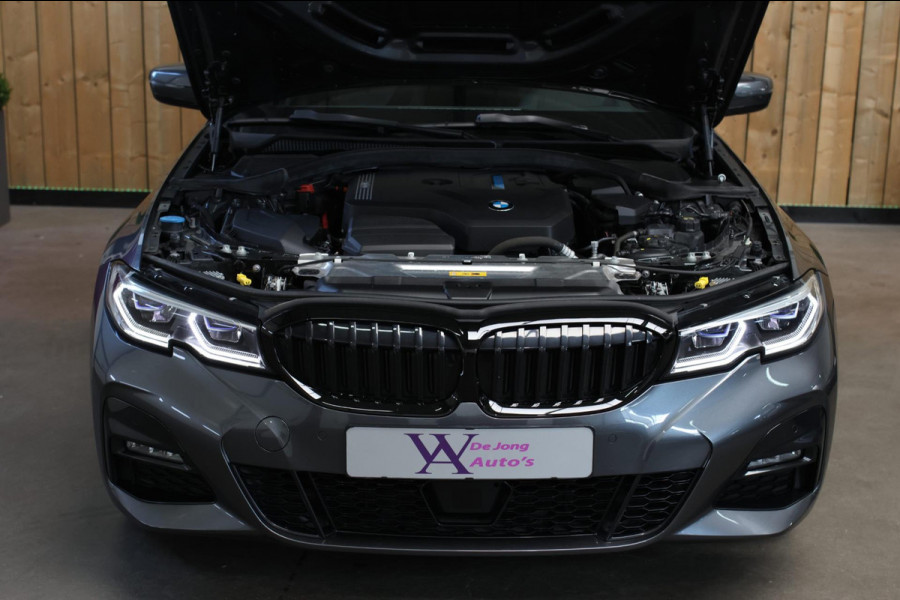 BMW 3 Serie Touring 330e M-Sport *Laser*Camera*Head-Up*Assistentiepakket*