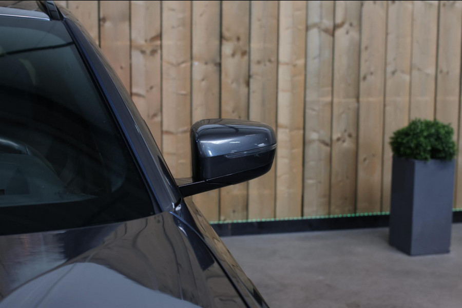 BMW 3 Serie Touring 330e M-Sport *Laser*Camera*Head-Up*Assistentiepakket*