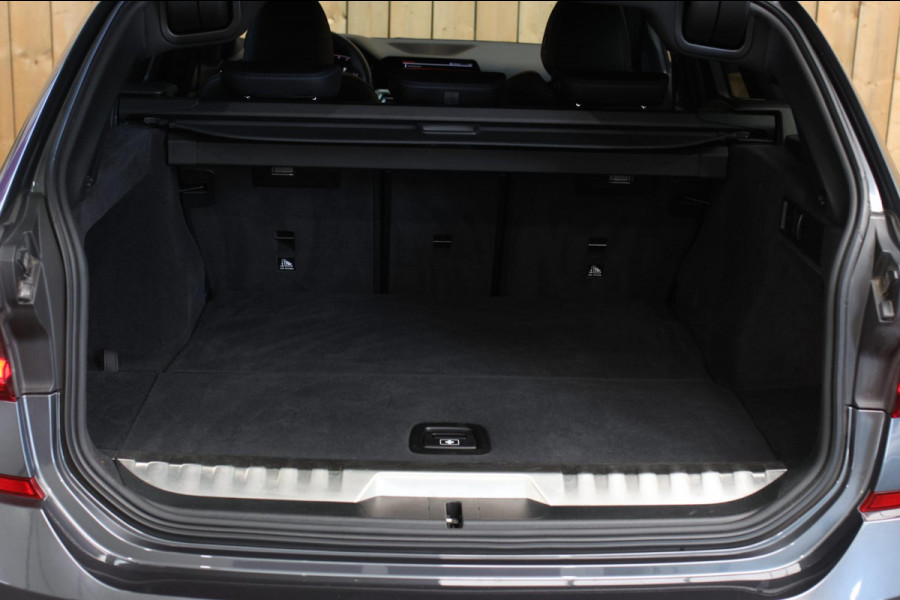 BMW 3 Serie Touring 330e M-Sport *Laser*Camera*Head-Up*Assistentiepakket*