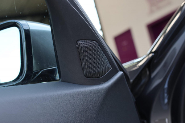 BMW 3 Serie Touring 330e M-Sport *Laser*Camera*Head-Up*Assistentiepakket*