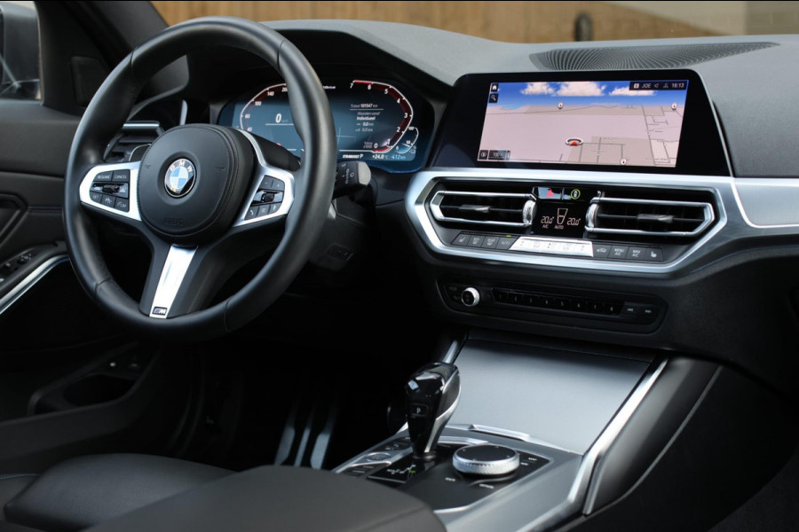 BMW 3 Serie Touring 330e M-Sport *Laser*Camera*Head-Up*Assistentiepakket*