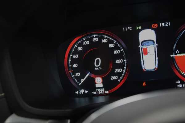 Volvo V60 2.0 T6 Recharge AWD R-Design Navi|Panoramadak|Dealer onderhouden|342pk!!|ACC|Stuurverwarming