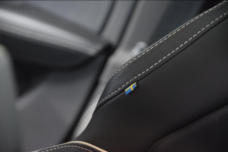 Volvo V60 2.0 T6 Recharge AWD R-Design Navi|Panoramadak|Dealer onderhouden|342pk!!|ACC|Stuurverwarming