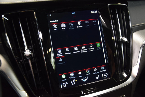 Volvo V60 2.0 T6 Recharge AWD R-Design Navi|Panoramadak|Dealer onderhouden|342pk!!|ACC|Stuurverwarming