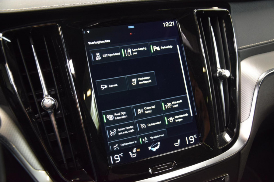 Volvo V60 2.0 T6 Recharge AWD R-Design Navi|Panoramadak|Dealer onderhouden|342pk!!|ACC|Stuurverwarming