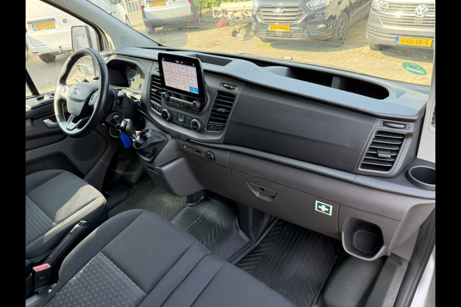 Ford Transit Custom 280 2.0 TDCI 130PK L1H1 Trend Achteruitrijcamera/trekhaak/CarPlay