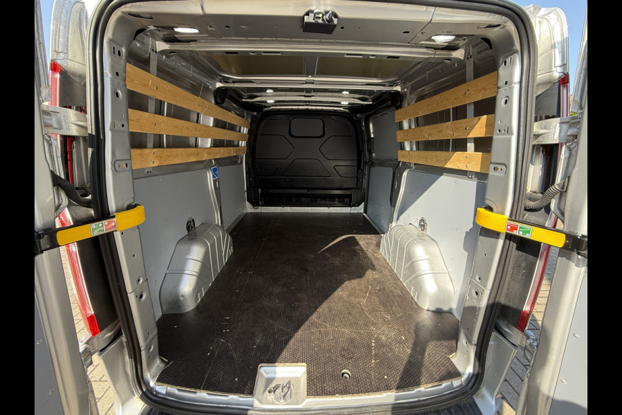 Ford Transit Custom 280 2.0 TDCI 130PK L1H1 Trend Achteruitrijcamera/trekhaak/CarPlay