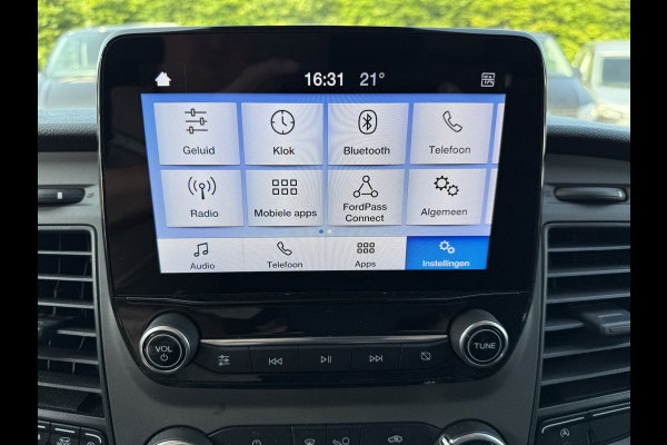 Ford Transit Custom 280 2.0 TDCI 130PK L1H1 Trend Achteruitrijcamera/trekhaak/CarPlay