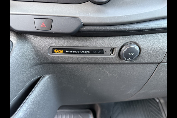 Ford Transit Custom 280 2.0 TDCI 130PK L1H1 Trend Achteruitrijcamera/trekhaak/CarPlay