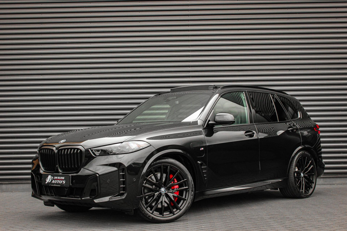 BMW X5 XDrive50e High Executive / HEAD- UP / PANO- DAK / 4-WHEEL STRURING / LUCHTVERING / DRIVING ASSISANT / MENORY / M- SEATS BMW X5 XDrive50e High Executive / HEAD- UP / PANO- DAK / 4-WHEEL STRURING / LUCHTVERING / DRIVING ASSISANT / MENORY / M- SEATS