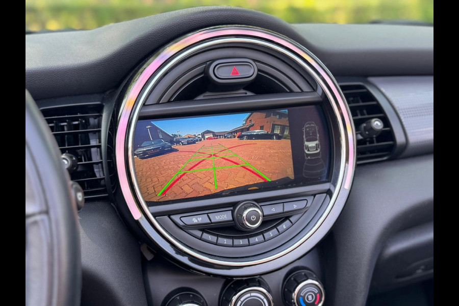 MINI Cabrio 1.5 AUTOMAAT Cooper Business, achteruitrijcamera, Nederlandse auto met nationale auto pas