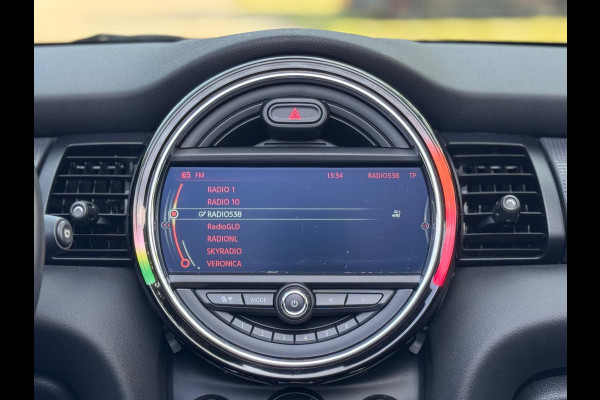 MINI Cabrio 1.5 AUTOMAAT Cooper Business, achteruitrijcamera, Nederlandse auto met nationale auto pas