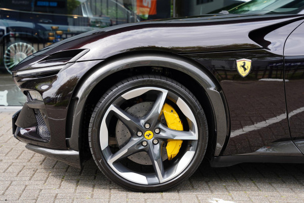 Ferrari Purosangue 6.5 V12 Full Carbon Pack Lifting Panoramadak