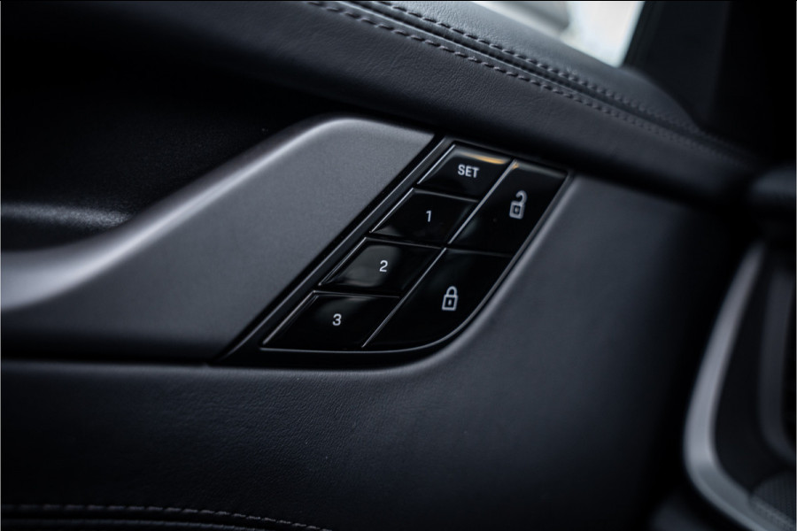 Porsche 911 Cabrio Carrera 4S (450pk) - BOSE - Sportuitlaat - Adapt. cruise - Camera PASM - Keyless - Exclusive leder * 992