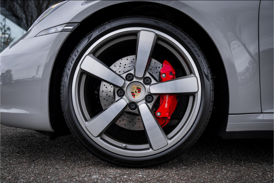 Porsche 911 Cabrio Carrera 4S (450pk) - BOSE - Sportuitlaat - Adapt. cruise - Camera PASM - Keyless - Exclusive leder * 992