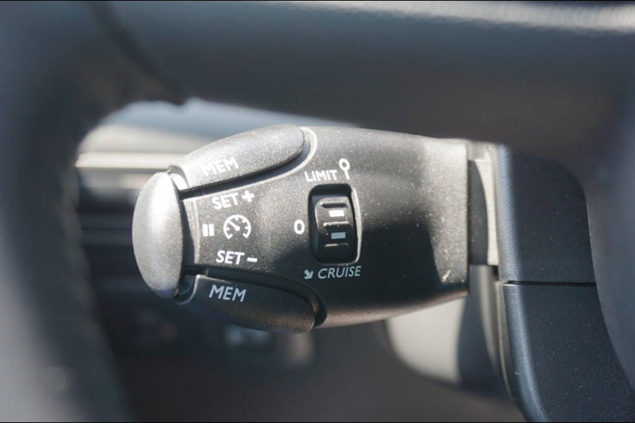 Citroën C3 Aircross 110PK Shine CAMERA | NAVI | CRUISE | PDC V+A | 17'LMV | 4S BAND!