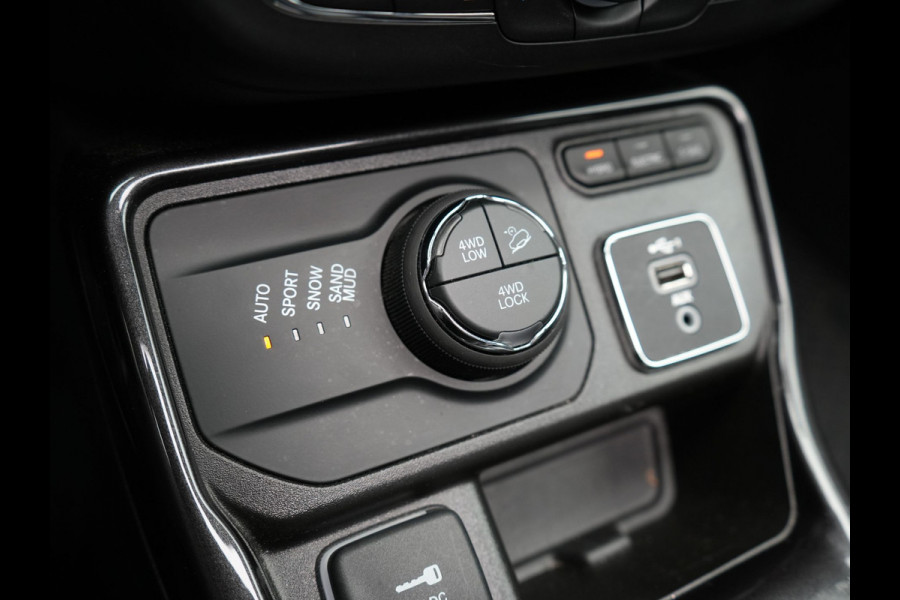 Jeep Compass 4xe 240 Plug-in Hybrid Electric S Dealer O.H PHEV | Panodak | Lederen Sportstoelen Memory & Ventilatie | Alpine Sound | Keyless | Camera | 19"L.M | Apple Carplay | Navi Full Map |