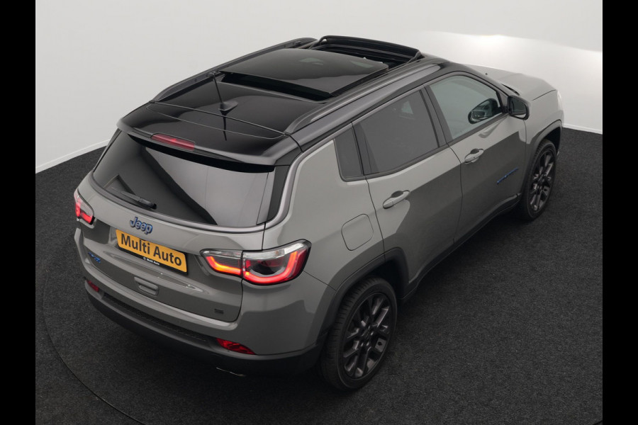 Jeep Compass 4xe 240 Plug-in Hybrid Electric S Dealer O.H PHEV | Panodak | Lederen Sportstoelen Memory & Ventilatie | Alpine Sound | Keyless | Camera | 19"L.M | Apple Carplay | Navi Full Map |