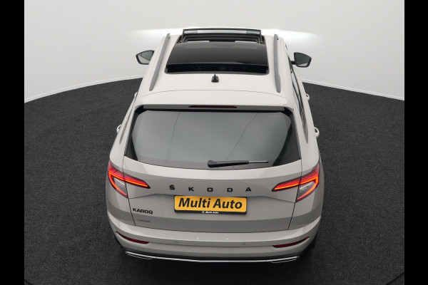 Škoda Karoq 1.5 TSI ACT Sportline 150pk DSG Dealer O.H | Panodak | Trekhaak af Fabriek | Adaptive Cruise | RS Sportstoelen Verwarmd | Camera | 19"L.M | Apple Carplay | Virtual | Keyless |