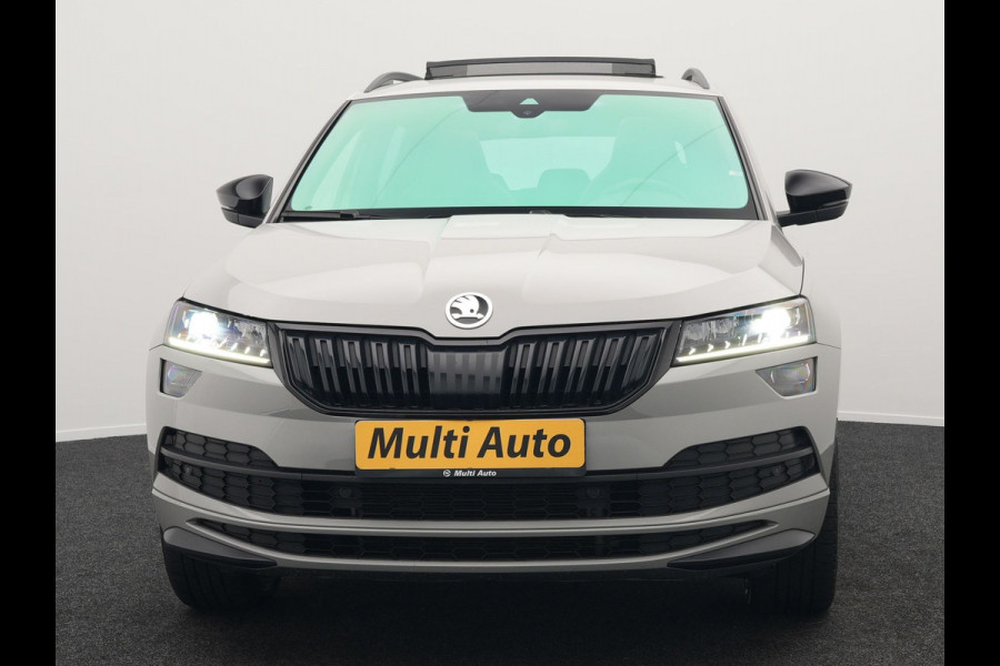 Škoda Karoq 1.5 TSI ACT Sportline 150pk DSG Dealer O.H | Panodak | Trekhaak af Fabriek | Adaptive Cruise | RS Sportstoelen Verwarmd | Camera | 19"L.M | Apple Carplay | Virtual | Keyless |