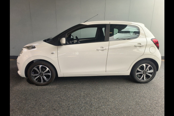 Citroën C1 1.0 VTi Shine AUTOMAAT Navi,Camera,Andriod/Apple, LMW uit 2019 Rijklaar + 12 maanden Bovag-garantie Henk Jongen Auto's in Helmond,  al 50 jaar service zoals 't hoort!