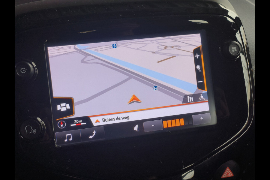 Citroën C1 1.0 VTi Shine AUTOMAAT Navi,Camera,Andriod/Apple, LMW uit 2019 Rijklaar + 12 maanden Bovag-garantie Henk Jongen Auto's in Helmond,  al 50 jaar service zoals 't hoort!