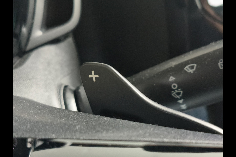 Citroën C1 1.0 VTi Shine AUTOMAAT Navi,Camera,Andriod/Apple, LMW uit 2019 Rijklaar + 12 maanden Bovag-garantie Henk Jongen Auto's in Helmond,  al 50 jaar service zoals 't hoort!