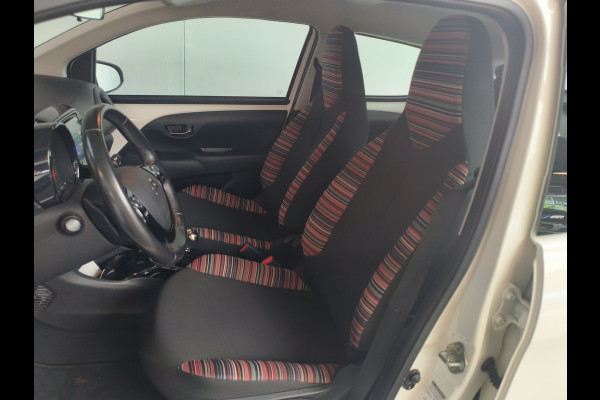 Citroën C1 1.0 VTi Shine AUTOMAAT Navi,Camera,Andriod/Apple, LMW uit 2019 Rijklaar + 12 maanden Bovag-garantie Henk Jongen Auto's in Helmond,  al 50 jaar service zoals 't hoort!