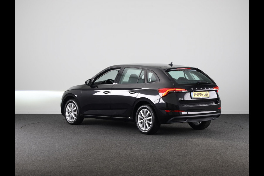 Škoda SCALA 1.0 TSI Business Edition 110pk Automaat | Navigatie | Verwarmbare voorstoelen | Parkeersensoren voor en achter | Apple carplay - Android Auto