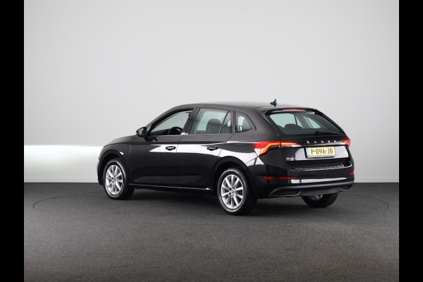 Škoda SCALA 1.0 TSI Business Edition 110pk Automaat | Navigatie | Verwarmbare voorstoelen | Parkeersensoren voor en achter | Apple carplay - Android Auto