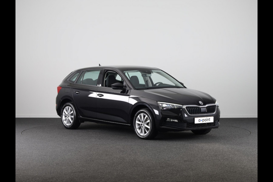 Škoda SCALA 1.0 TSI Business Edition 110pk Automaat | Navigatie | Verwarmbare voorstoelen | Parkeersensoren voor en achter | Apple carplay - Android Auto