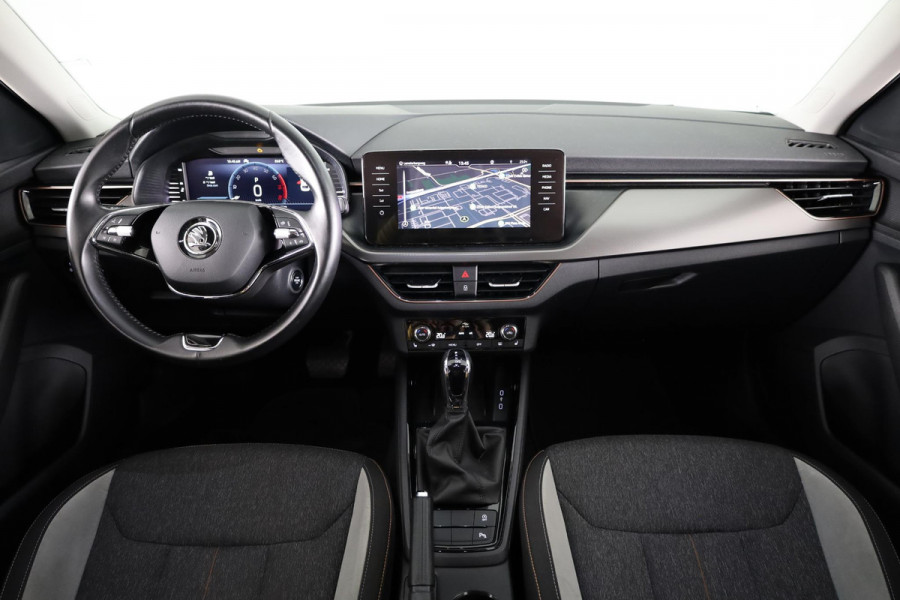 Škoda SCALA 1.0 TSI Business Edition 110pk Automaat | Navigatie | Verwarmbare voorstoelen | Parkeersensoren voor en achter | Apple carplay - Android Auto