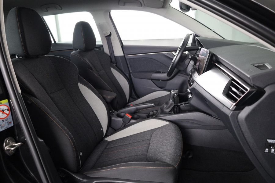 Škoda SCALA 1.0 TSI Business Edition 110pk Automaat | Navigatie | Verwarmbare voorstoelen | Parkeersensoren voor en achter | Apple carplay - Android Auto