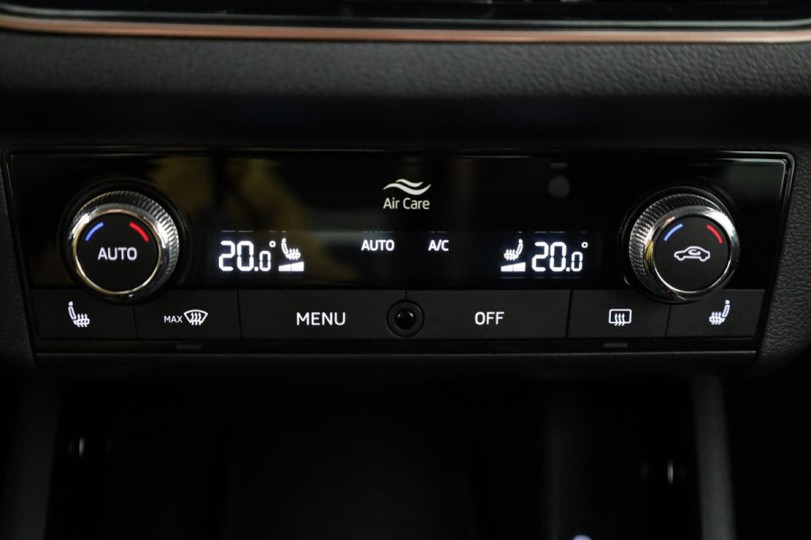 Škoda SCALA 1.0 TSI Business Edition 110pk Automaat | Navigatie | Verwarmbare voorstoelen | Parkeersensoren voor en achter | Apple carplay - Android Auto