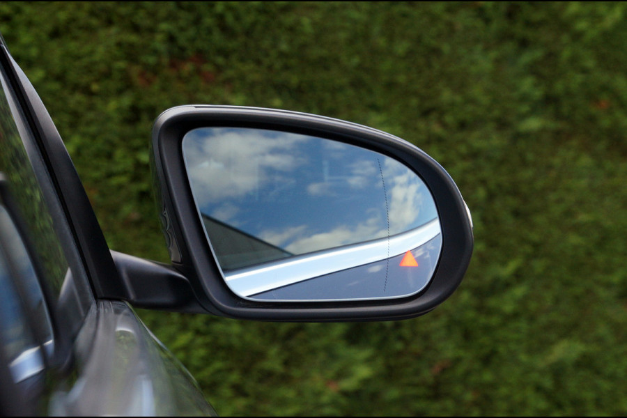 Mercedes-Benz GLC GLC 300 4M AMG line | Luchtvering Panorama Leder Burmester Dodehoek LED ILS