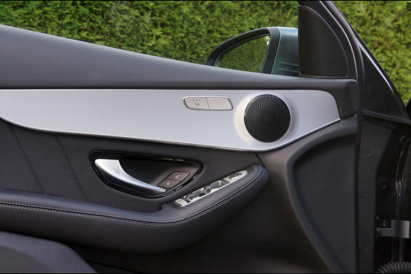 Mercedes-Benz GLC GLC 300 4M AMG line | Luchtvering Panorama Leder Burmester Dodehoek LED ILS